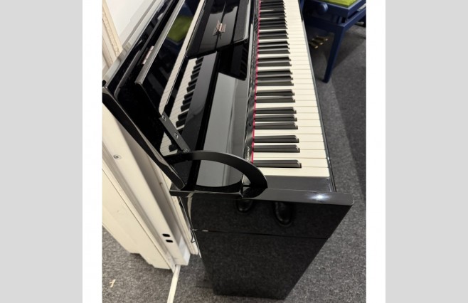 Roland DP603 Digital Piano | Polished Ebony Finish | UK Delivery In Days | Warranty | P/X | Finance Options | Includes Stool, Headphones | Display Model | Serial Number Z3M1552 - Image 4